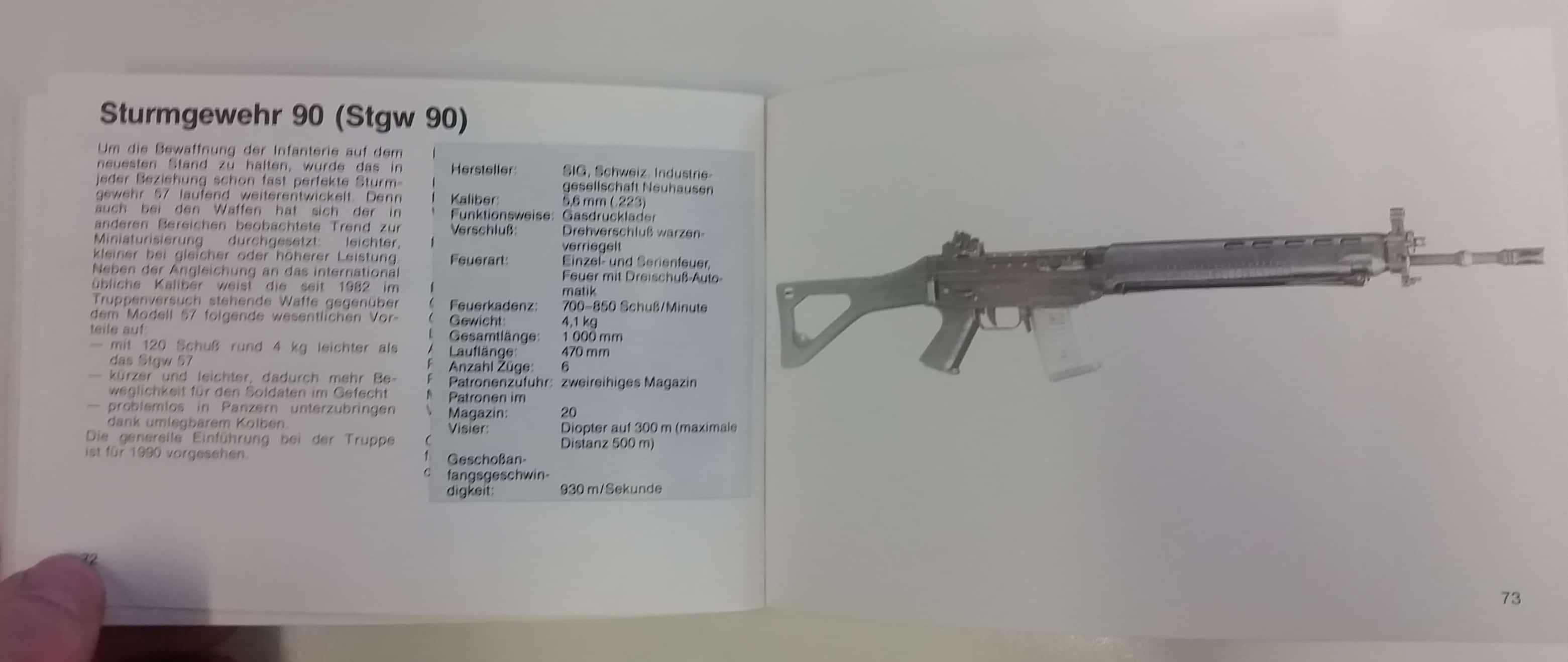 Hier das 90er mit dem eingeklebten Zettel. Dieser klebt gut - was darunter stand, wird die Menschheit wohl nie erfahren.