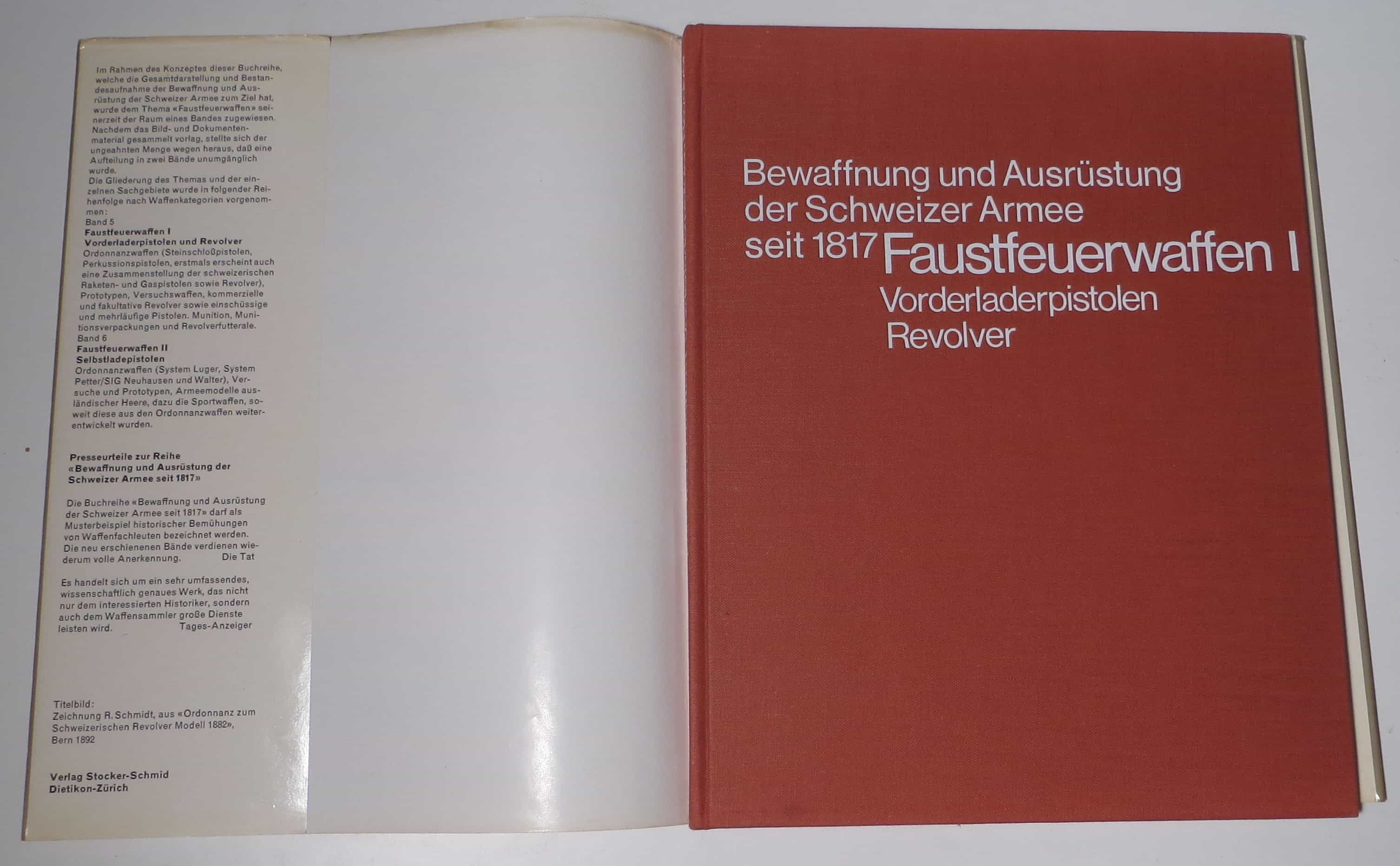 Der vordere Einbandtext geht wiederum auf die Situation der Faustfeuerwaffenbände ein.