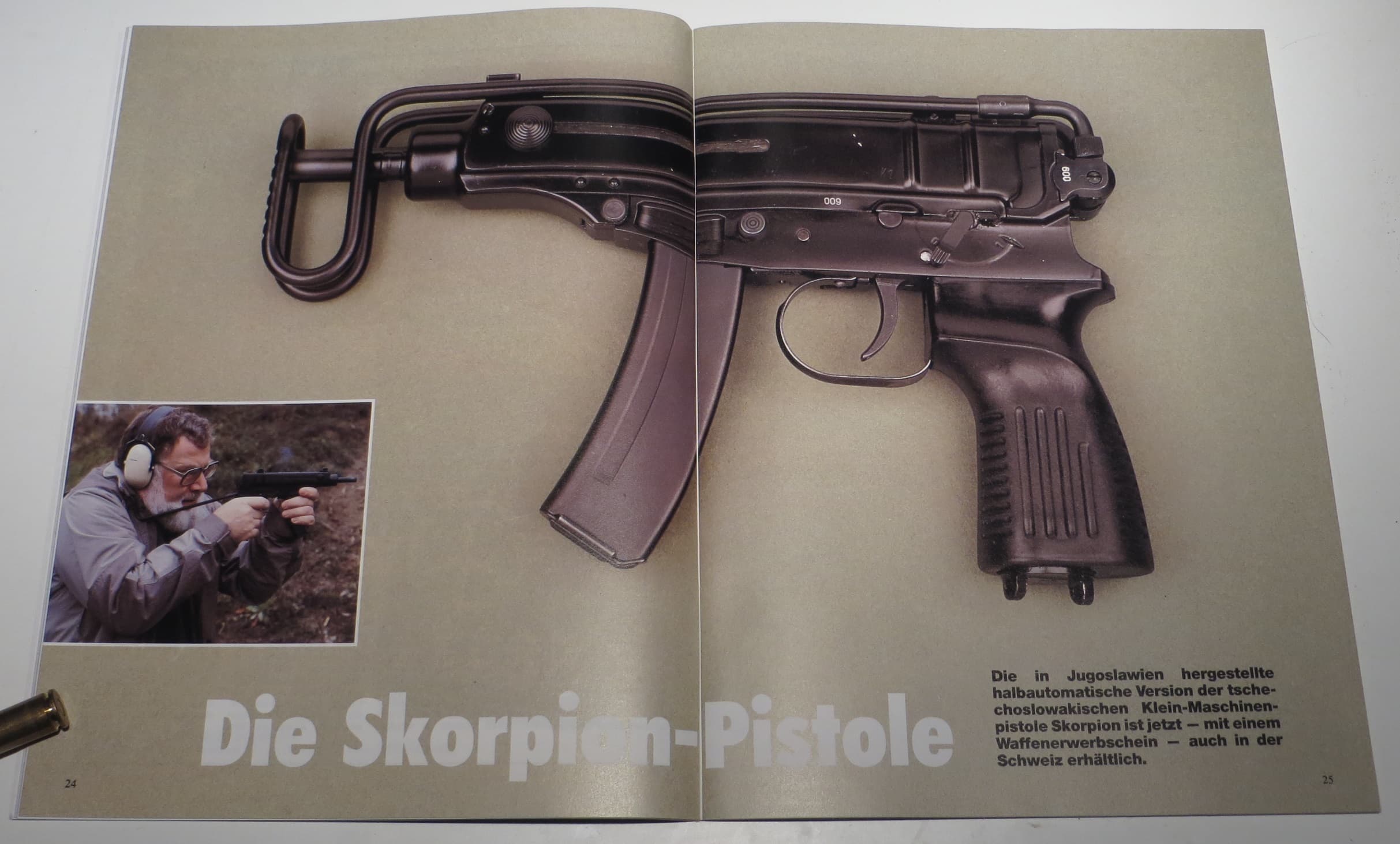 Die Jugoslawische CZ M85 Skorpion.
