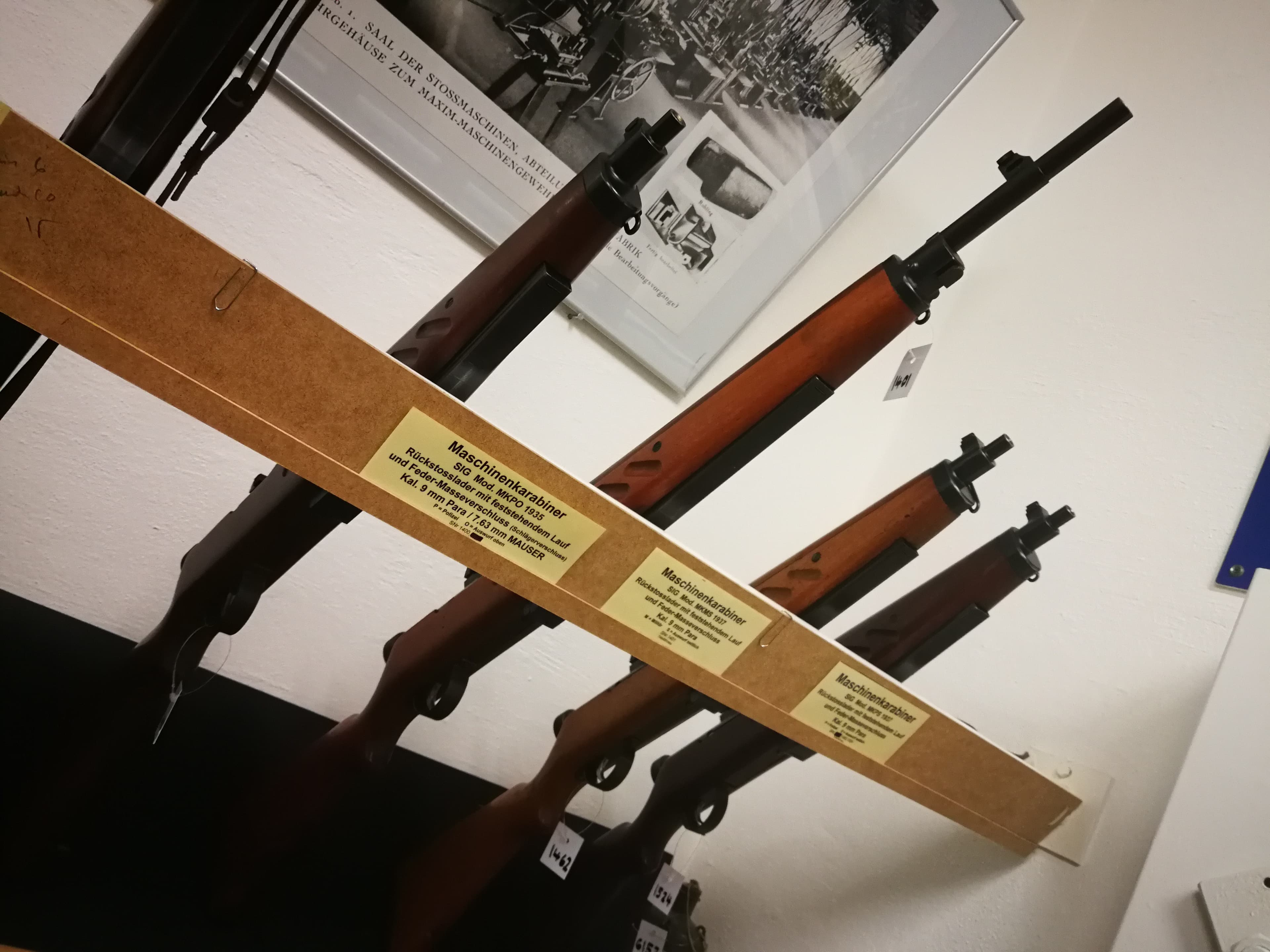 Verschiedene Maschinenkarabiner.
