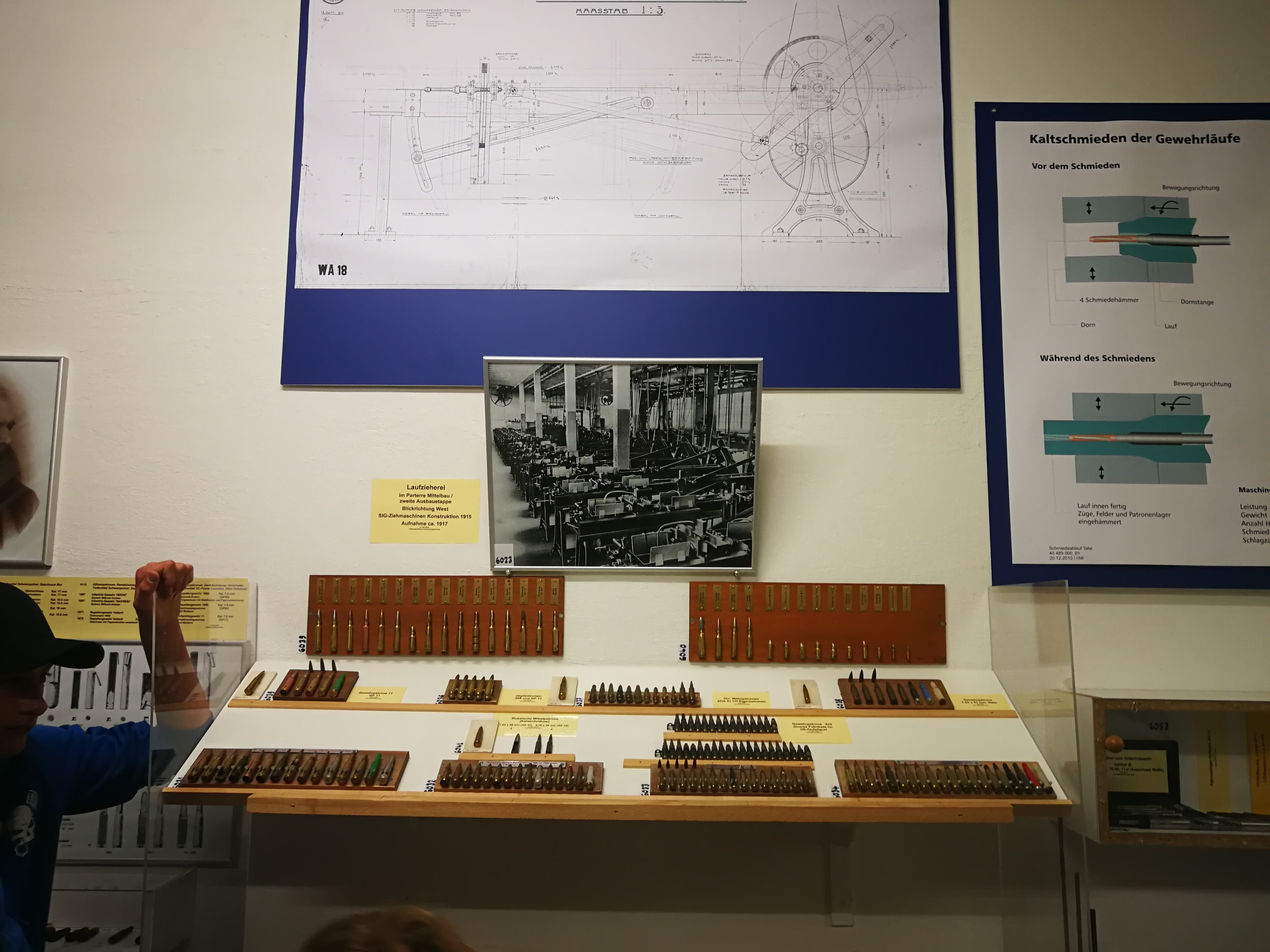 Die Zeichnung oben ist von einer Laufziehmaschine.
